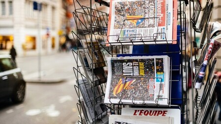 Is Print Advertising Still an Effective Marketing Strategy?